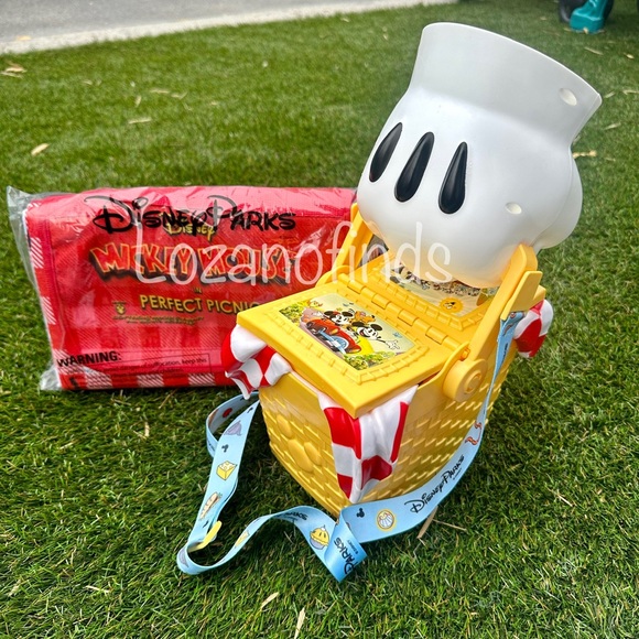 Disney Other Disneyland Parks Mickeys Toontown Perfect Picnic